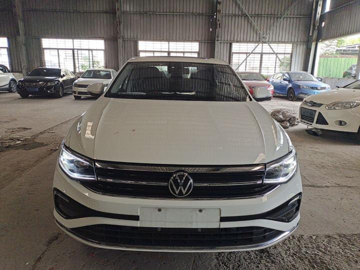 Bora 2023 200TSI DSG photo 2