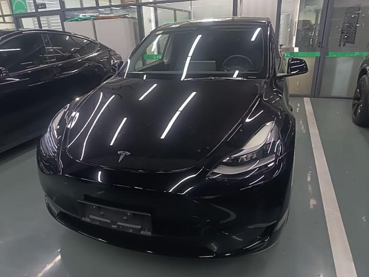 Model Y 2022 RWD photo 2
