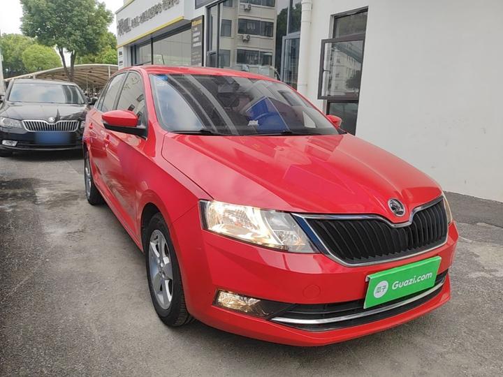 Rapid Spaceback 2019 Facelift 1.5L AT Comfort China V photo 3
