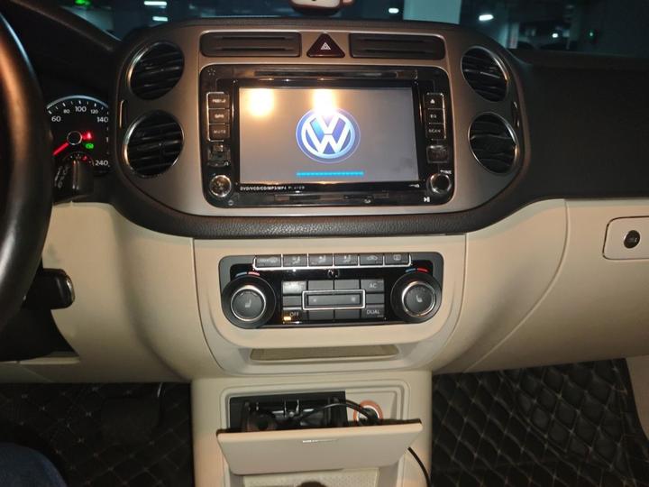 Tiguan 2012 1.8TSI AT RWD photo 5