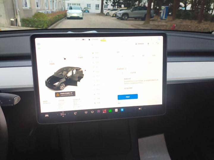 Model Y 2021 Standard Range RWD photo 8