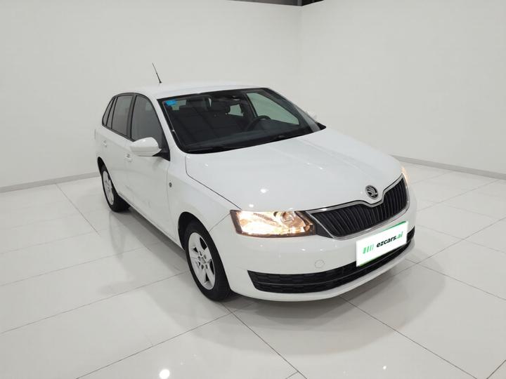 Rapid Spaceback 2016 Facelift 1.4L MT photo 3