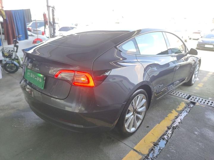Model 3 2019 Standard Range RWD Upgraded photo 4