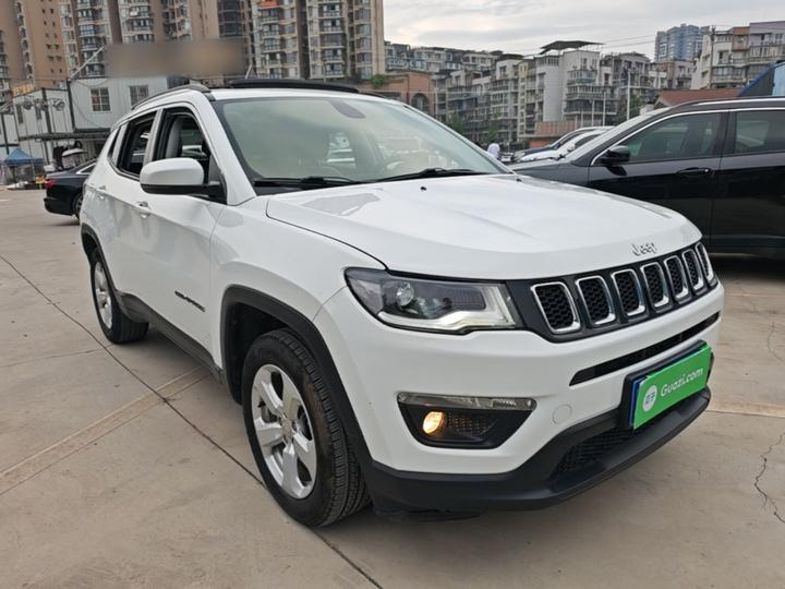 Compass 2019 220T AT photo 3