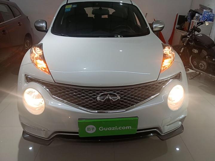 ESQ 2014 1.6L photo 2