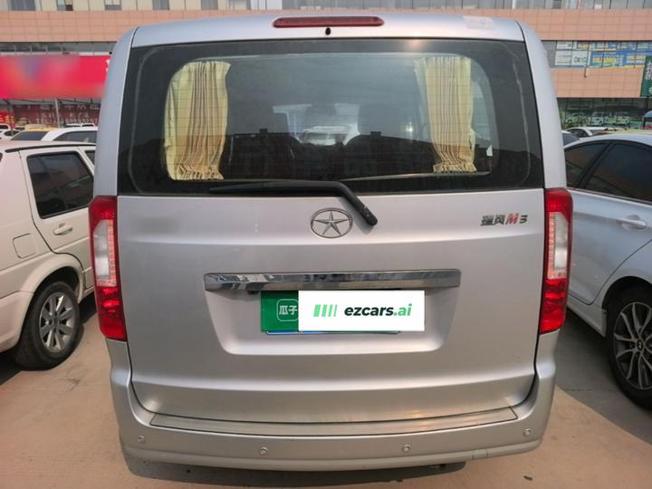 Refine M3 2016 1.6L Luxury Smart photo 5