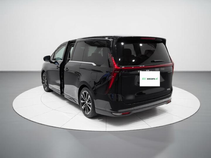 MAXUS G70 2024 2.0T AT 7-Seater photo 4