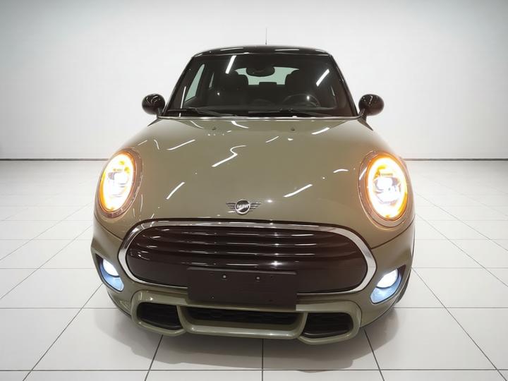 2018 1.5T COOPER photo 2