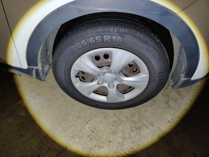 KX3 2015 1.6L MT RWD GL photo 8