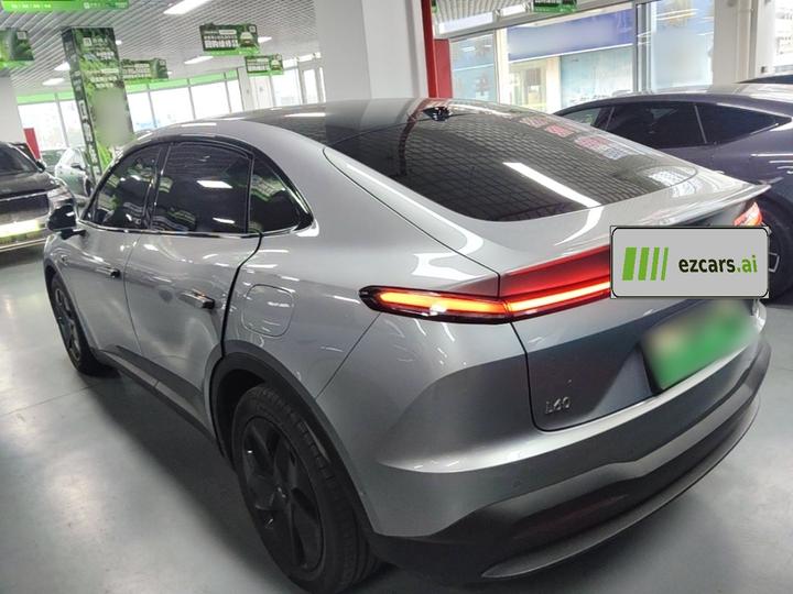 L60 2025 85kWh RWD photo 4