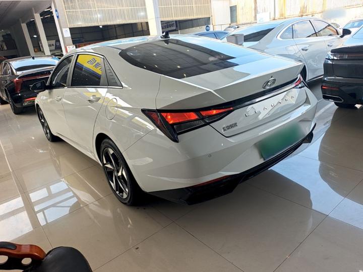 Elantra 2021 1.5L CVT GLX Elite photo 4