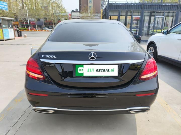 E-Class 2019 Facelift E 300 L Luxury photo 3