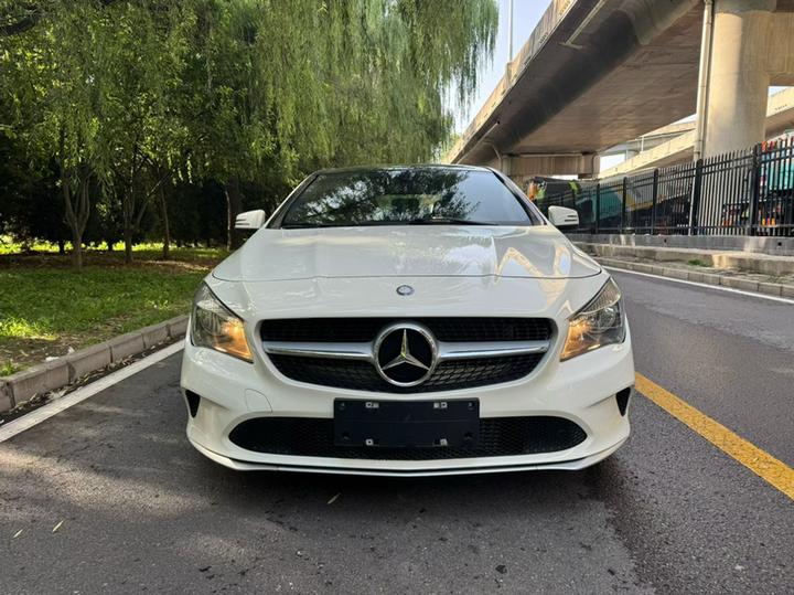 CLA 2017 CLA 180 photo 2