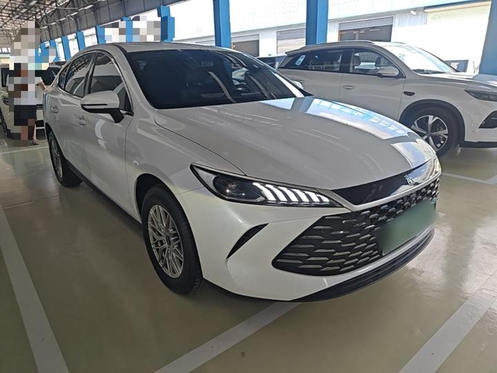 Qin PLUS 2025 DM-i ADAS 128KM Progressive photo 3