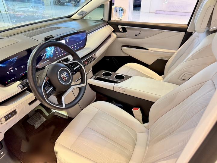 GL8 EV 2024 Exclusive 7-Seater photo 7