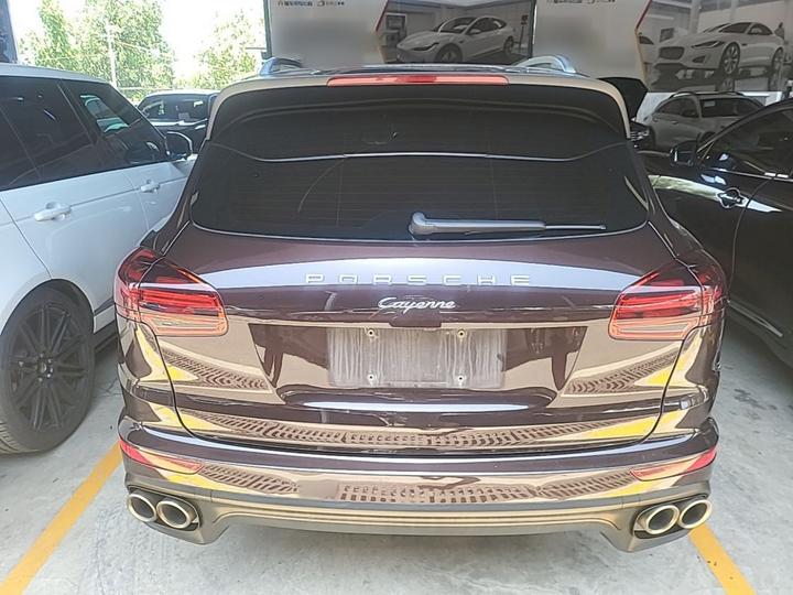 2016 Cayenne 3.0T photo 3