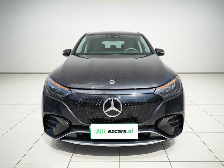 EQE SUV 2023 350 4MATIC Luxury photo 2