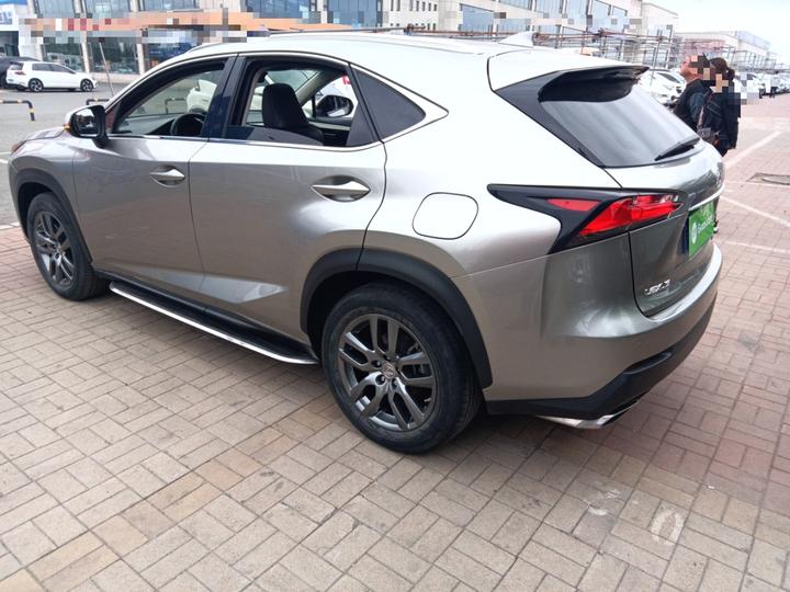 NX 2015 200t photo 3