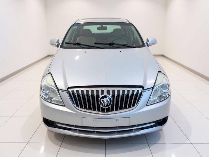 Excelle 2013 1.5L AT Exclusive photo 2