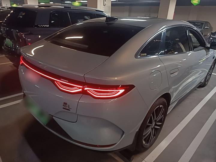 Qin L 2025 EV 545KM Excellence photo 6