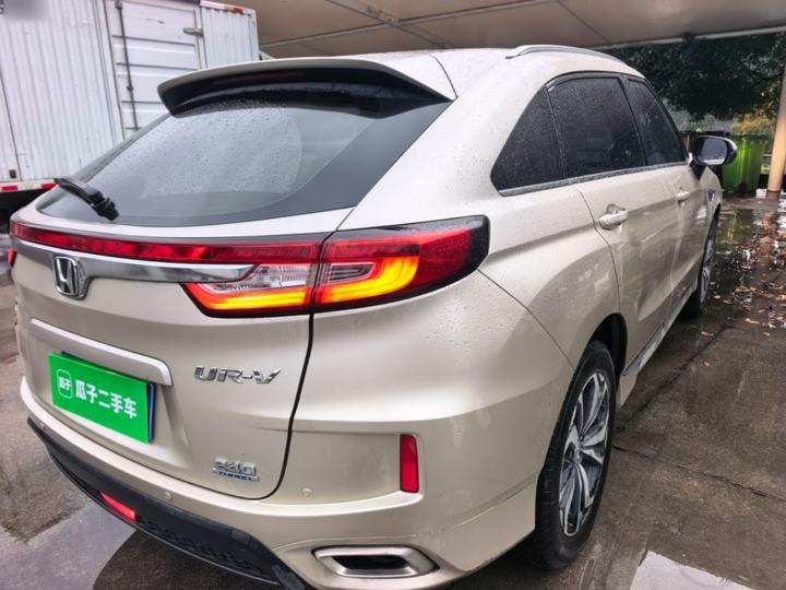 UR-V 2017 240TURBO RWD Classic China V photo 7