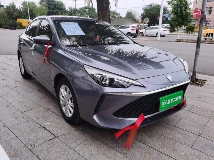 i5 2023 1.5L CVT Luxury photo 3