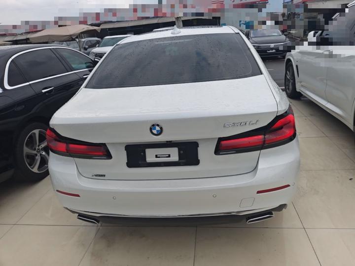 5 Series 2022 Facelift 530Li xDrive Luxury photo 3