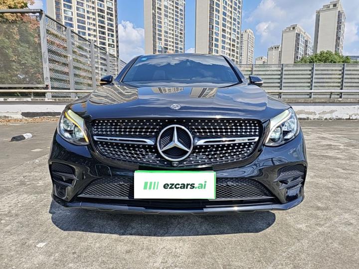 GLC Coupe AMG 2017 AMG GLC 43 4MATIC Coupe SUV photo 2