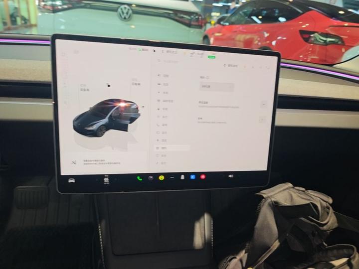 Model 3 2023 RWD photo 4