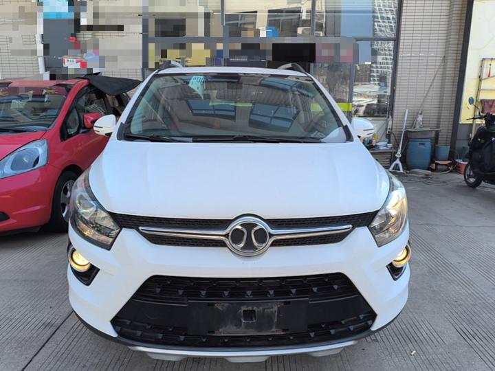 BAIC X25 2017 1.5L AT Elite photo 2