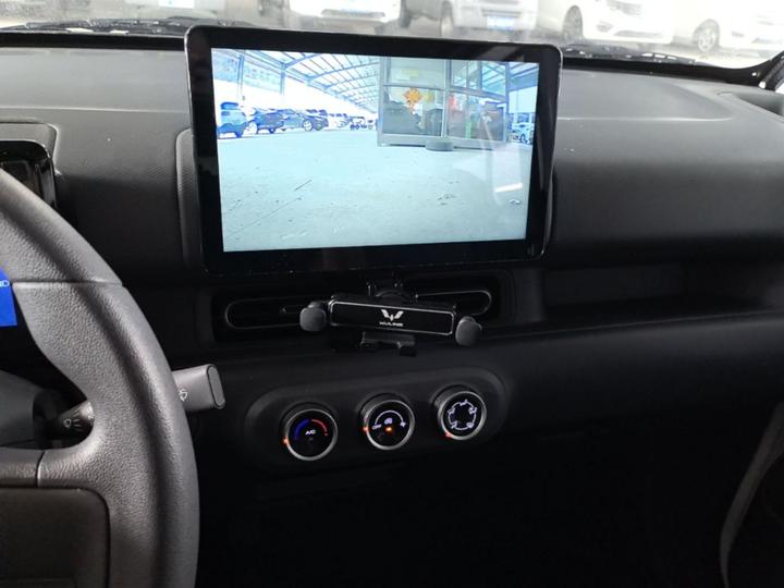 Wuling Zhiguang EV 2025 305km Progressive photo 8