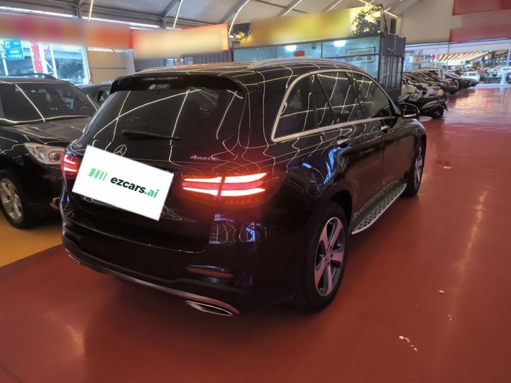 GLC 2017 GLC 260 4MATIC Luxury photo 4