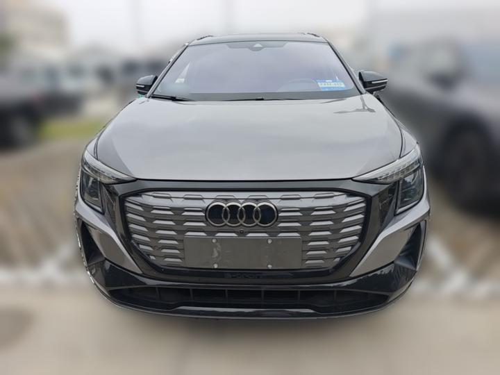 Q5 e-tron 2022 50 e-tron quattro photo 2