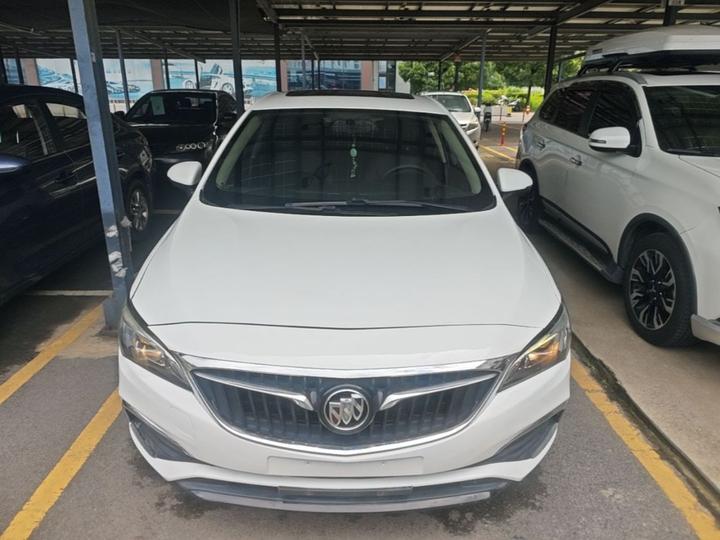 Verano 2018 Sedan 20T DCT Leading photo 2