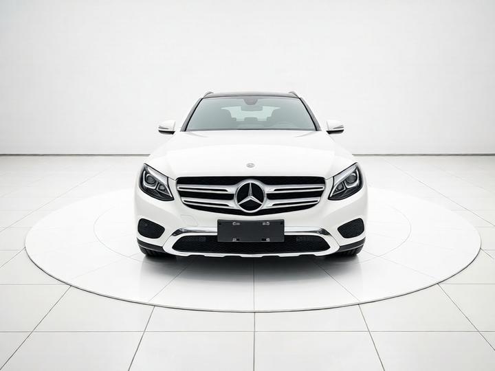 GLC 2017 GLC 200 4MATIC photo 2