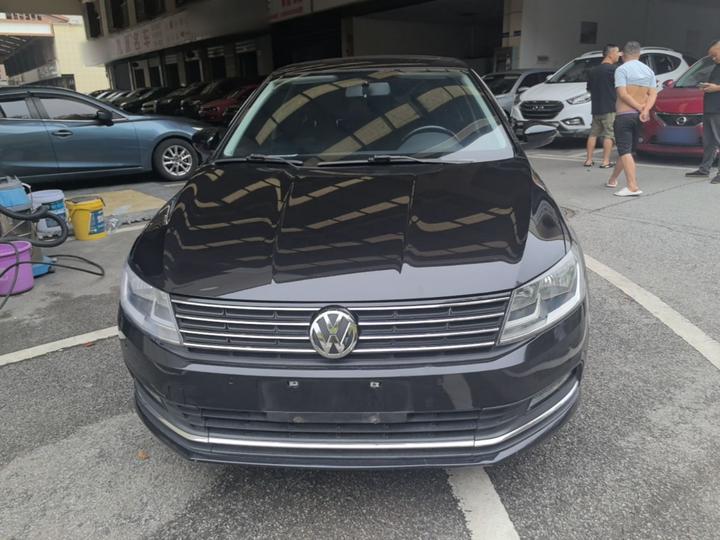 Lavida 2015 1.6L AT Comfort photo 2