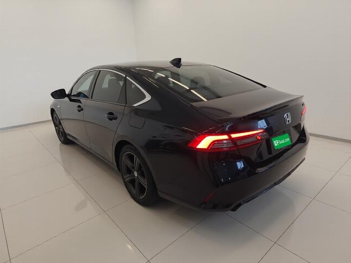 2023 260TURBO photo 4