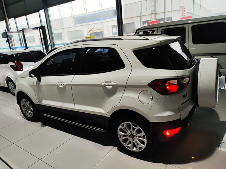 2013 1.5L AT Premium photo 4