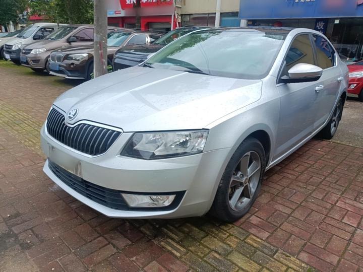 Octavia 2016 1.6L AT