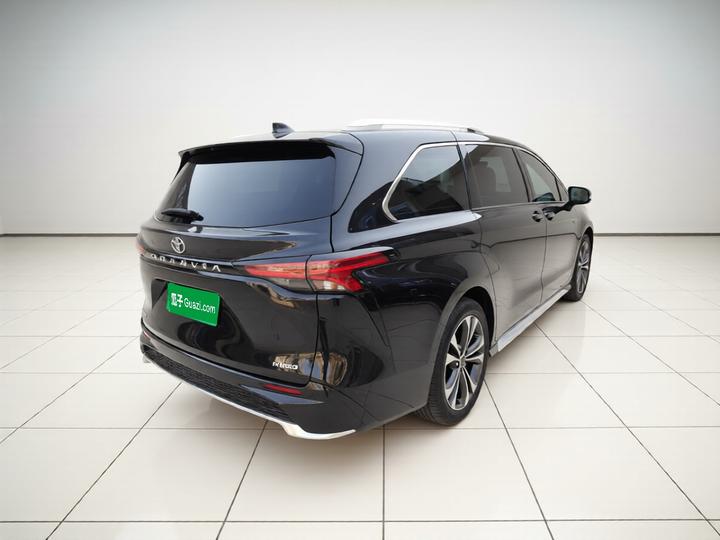 Granvia 2023 2.5L Hybrid Premium PLUS photo 6