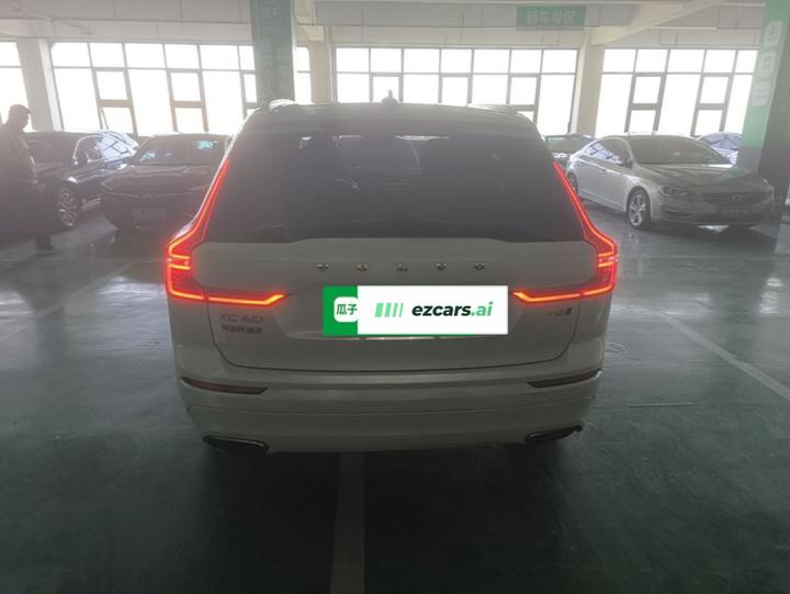 XC60 2019 T5 AWD China V photo 6