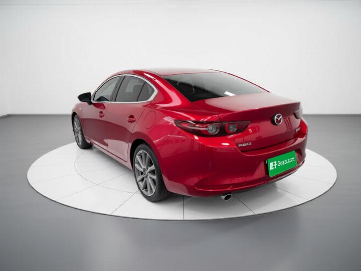 3 Axela 2021 2.0L AT photo 4
