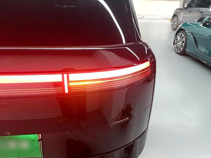 GX 2026 EREV 1585 AWD UltraSE photo 7
