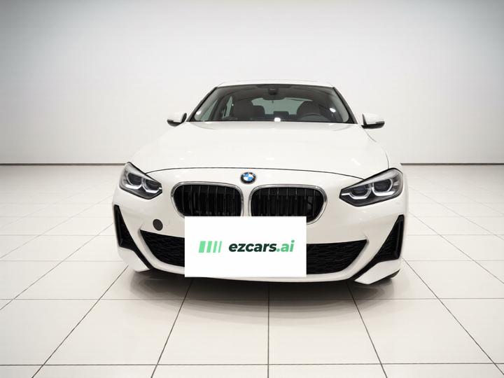 1 Series 2019 118i M Sport Package photo 2