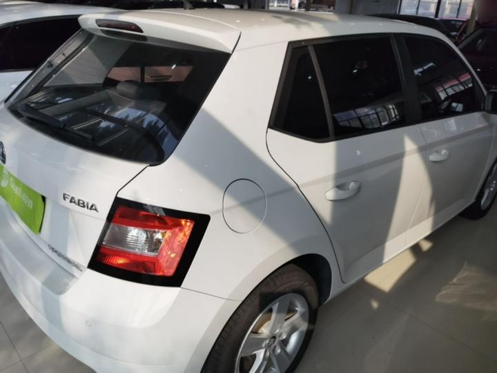 Fabia 2017 1.4L AT photo 4
