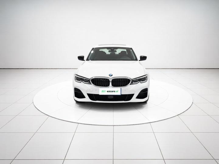 3 Series 2022 325Li M Sport Package photo 2