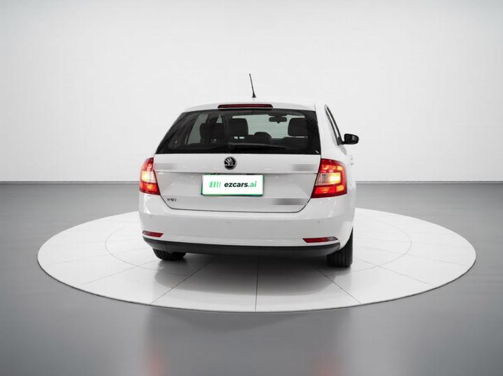 Rapid Spaceback 2018 1.6L AT Comfort photo 5
