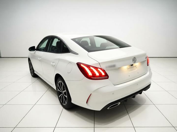 MG5 2023 180DVVT CVT Flagship photo 4