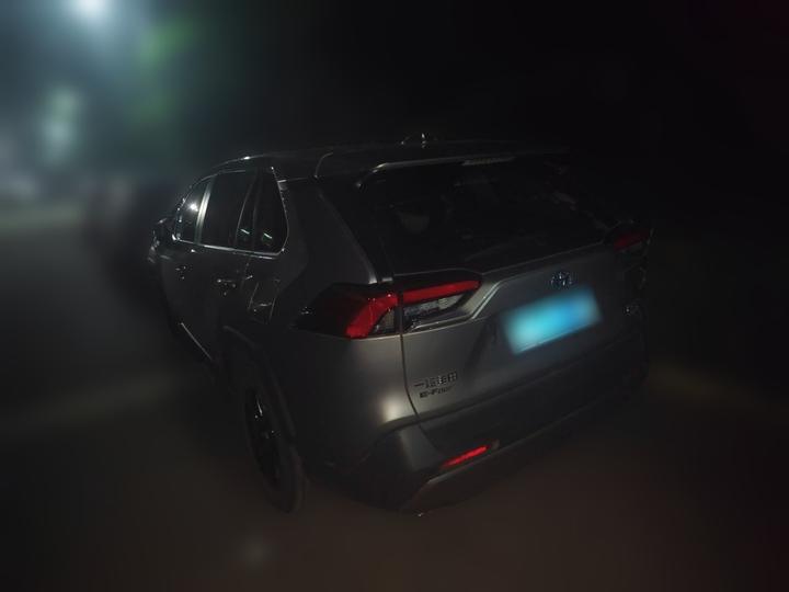 RAV4 2021 Hybrid 2.5L E-CVT AWD Elite PLUS photo 4