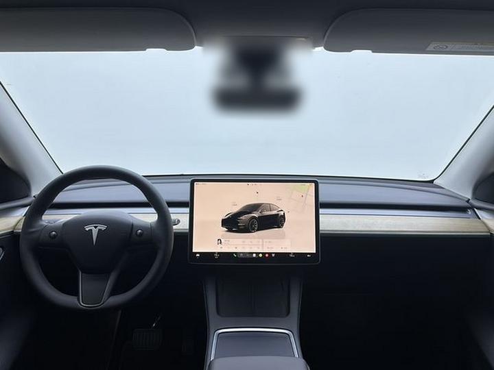 Model Y 2022 RWD photo 8